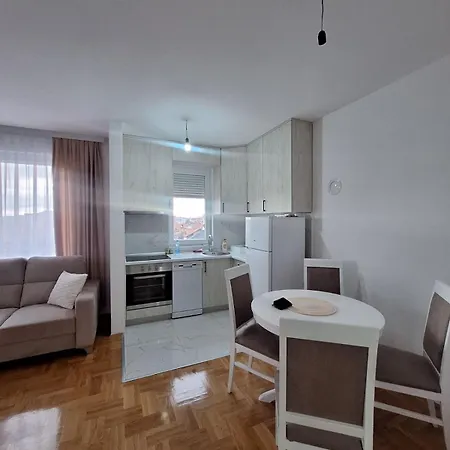 Stan Na Dan Apartamento Bijeljina