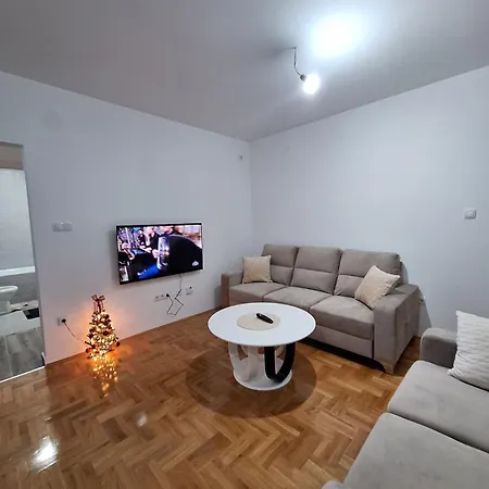 Stan Na Dan Apartamento Bijeljina